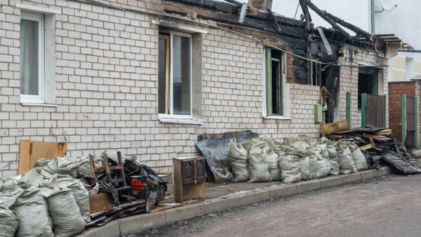 24/7 Emergency Fire Damage Removal experts in Staunton, IL